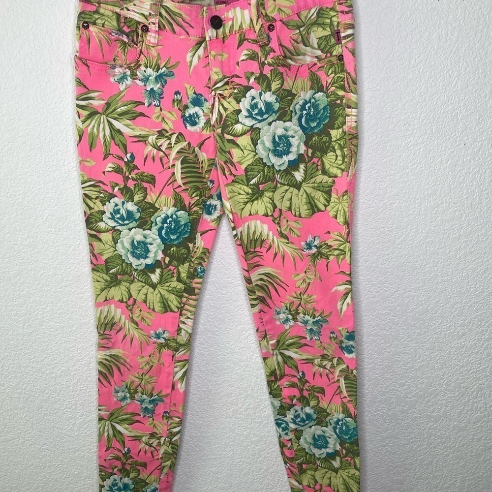 Tripp NYC jeans skinny waist 26 floral pink